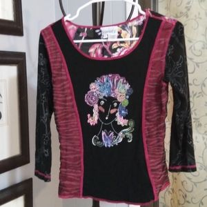 Small pullover top by "Vanity"